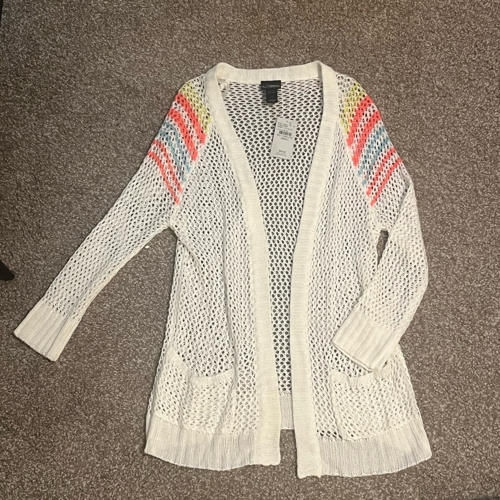 New with tags Buckle cardigan